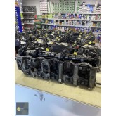 VOLKSWAGEN TRANSPORTER 2,5 MOTOR SİLİNDİR KAPAK ÇIKMA 074103351C